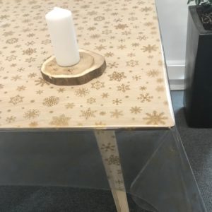 Voksdug, Transparent med snefnug i guld, N.1097-1
