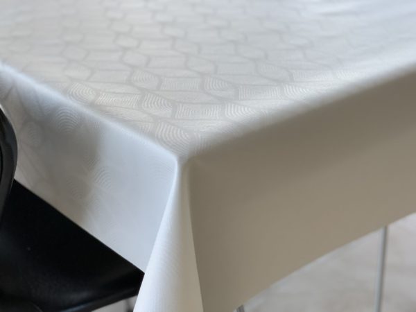 Akryldug Hvid mønster 140 cm