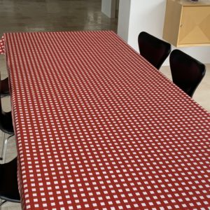 Textildug Rød og hvid ternet med antiskrid, EU89055, 140 cm fra munketex