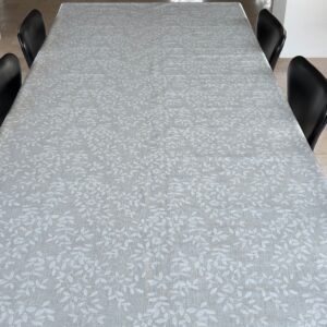 Voksdug Grå jeansmønster med hvid bladranke, B282/7 fra munketex